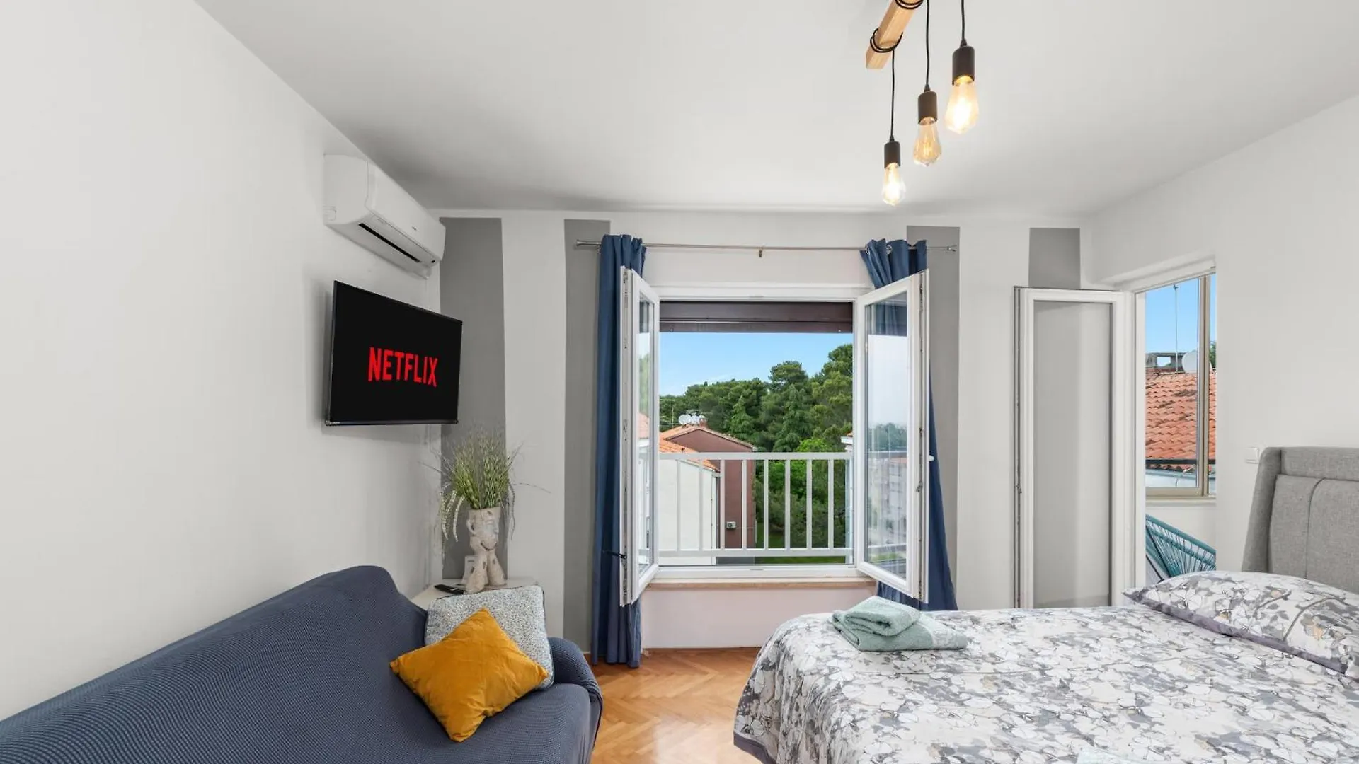 Kala Sea View Apartments 150M From Beach And 250 M From Old Town Poreč Croácia